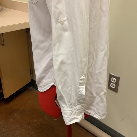 Saks fifth Avenue ladies blouse - Picture 4 of 12